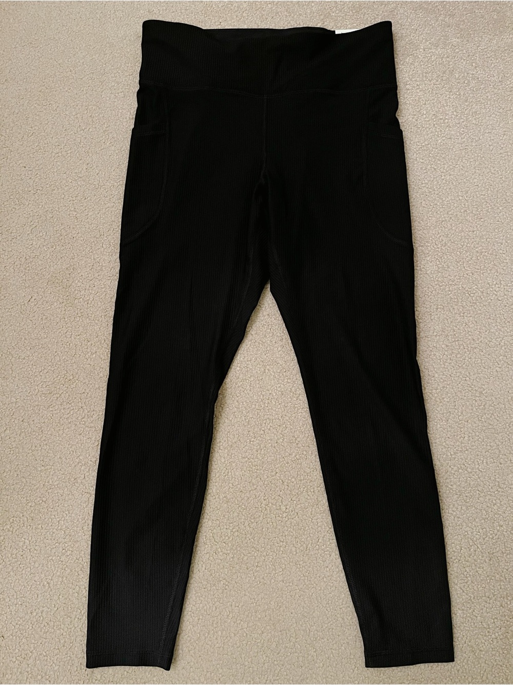 NWT Old Navy Black PowerSoft High-Rise 7/8 Ribbed Athletic Leggings (size Large) - Picture 2 of 10
